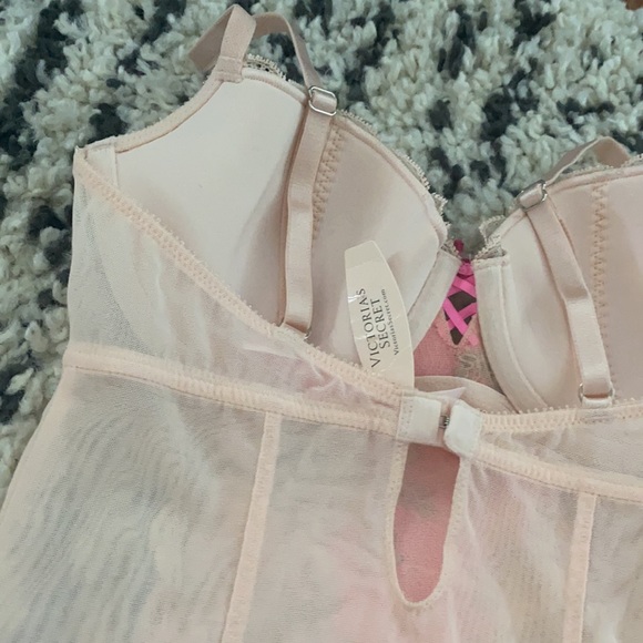 Brand New With Tags Lingerie from Victorias Secret - Picture 10 of 13